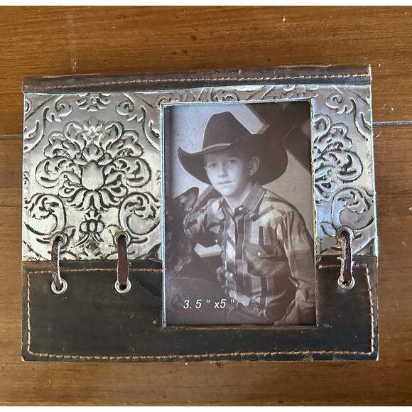 Western rustic frame 3.5 x 5” metal and leather natural scrolling framing decor - Picture 2 of 4